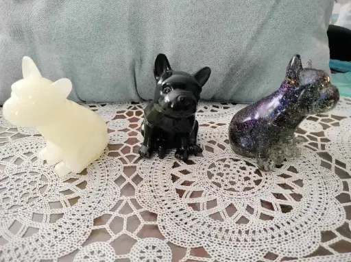Bouledogue en résine