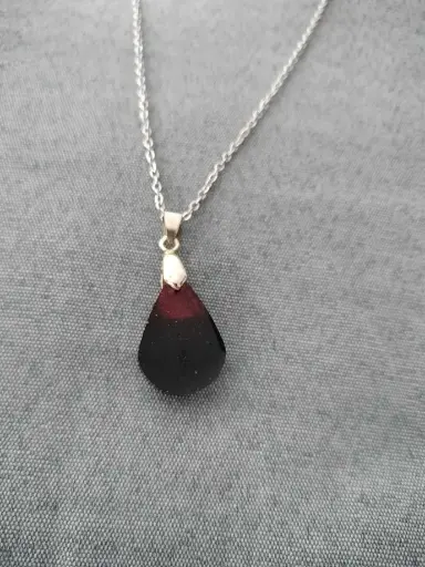 Collier goutte